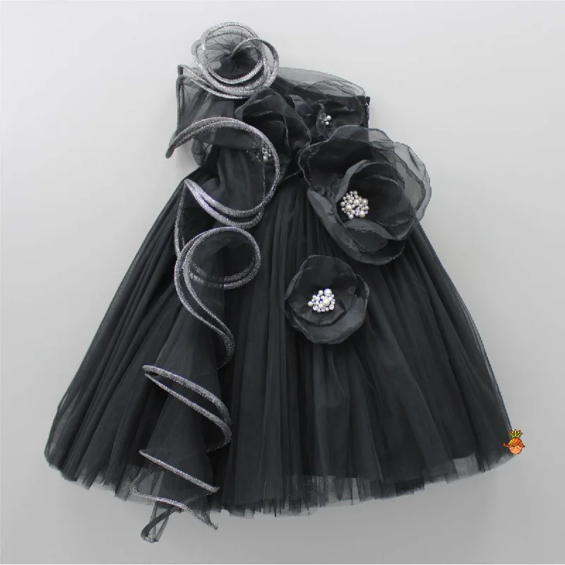 Women's Night-Out Outfit Valentine's Special Pearly Adorable Flowers Adorned Black Ruffle Gown