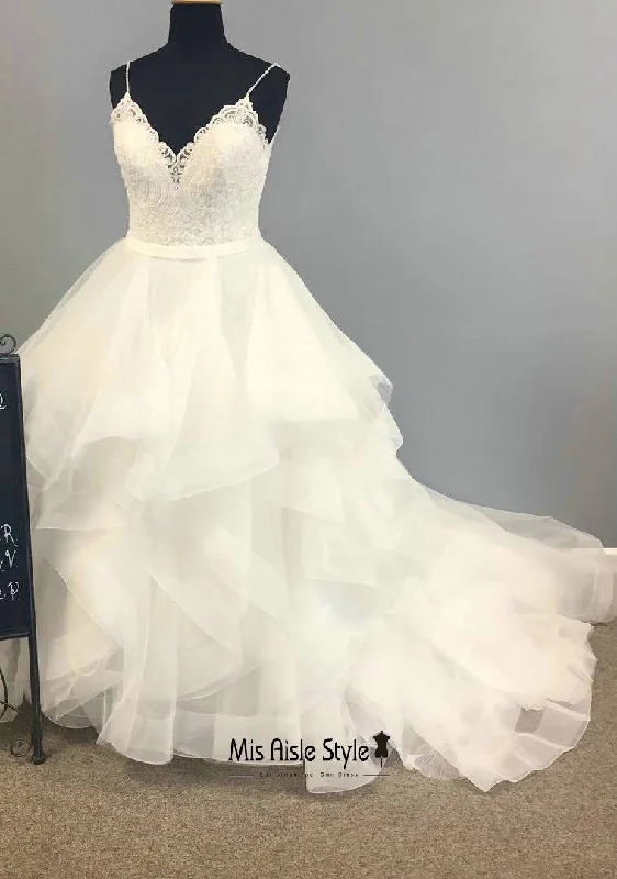 Women's Casual Attire Style Without Limits Ball Gown Tiered Skirt Plus Size Wedding Dress