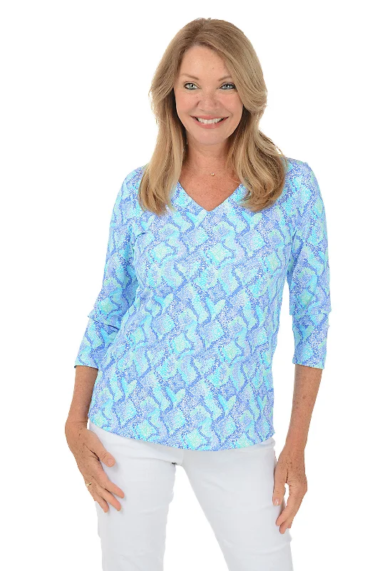 Unleash Your Trend Driven Style Blue Snake Hearts Classic UPF50+ V-Neck Top