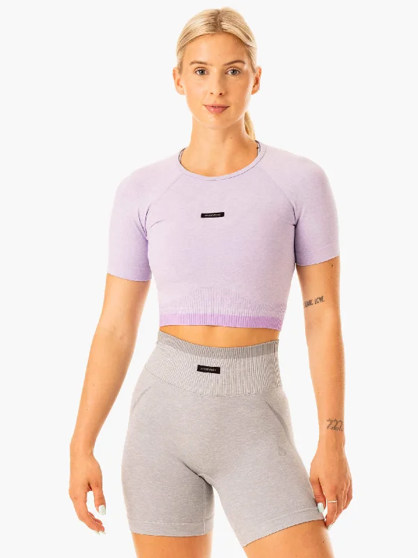 Chic Women's Attire Flirty Fashion Discounts Excel Seamless T-Shirt - Lavender Marl