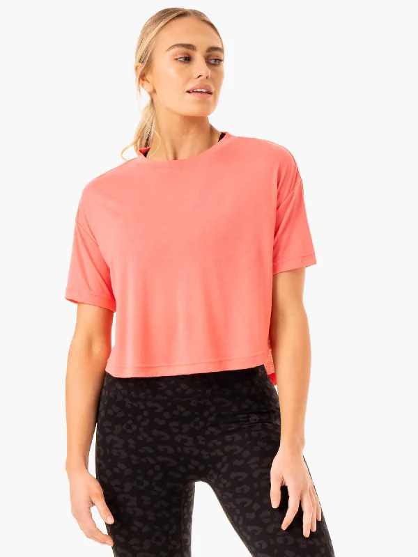 Casual Clothing For Women Spring Fashion Ultra Scoop T-Shirt - Coral